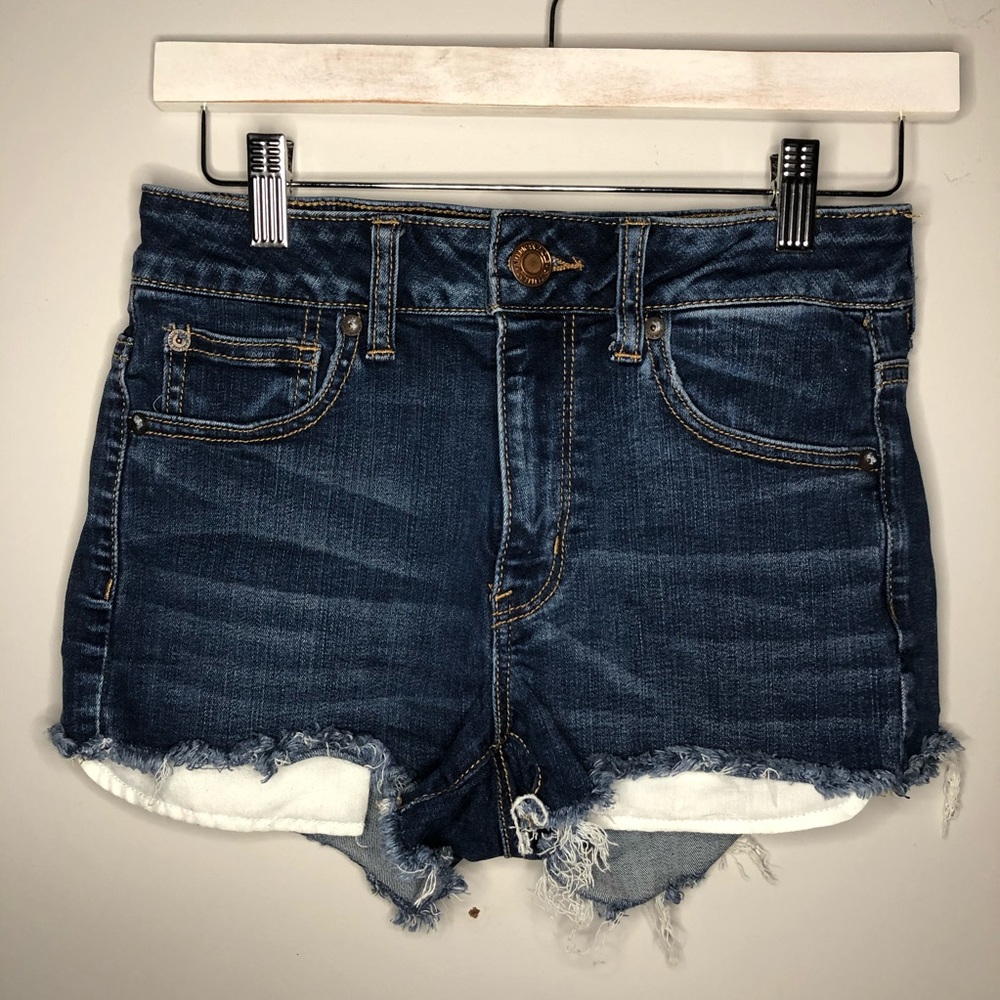 AMERICAN EAGLE OUTFITTER High-Waisted Jean Shorts